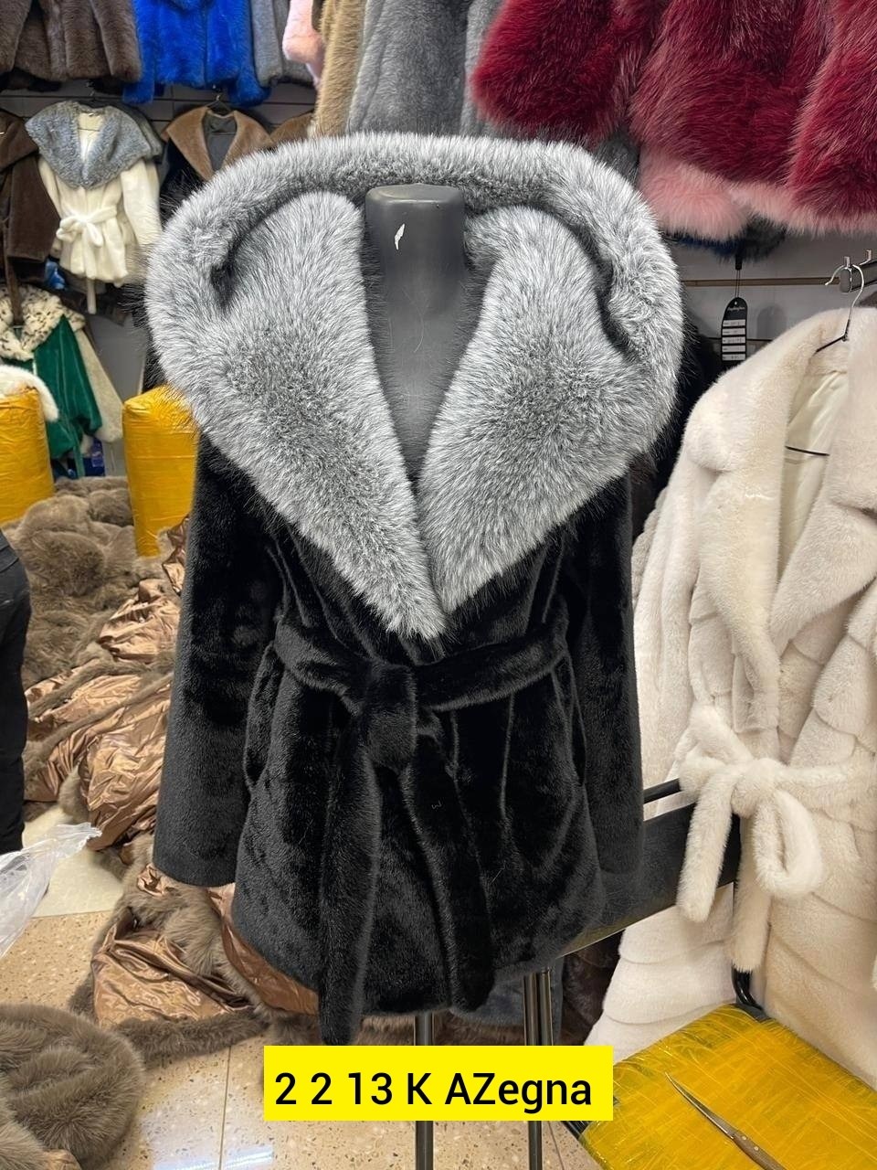 шуба,норковая шуба,шуба из меха норки,шуба норковая с капюшоном,шуба с чернобуркой воротником