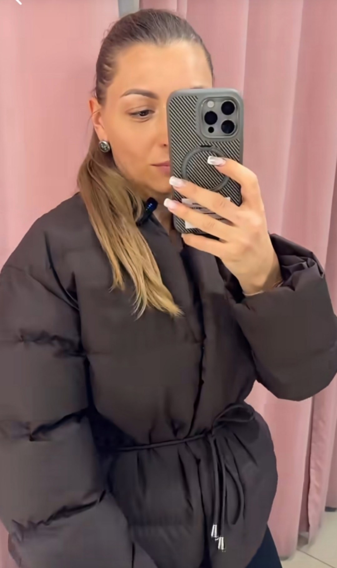 оверсайз куртка,стильная куртка,куртка с поясом,женская куртка,белая куртка