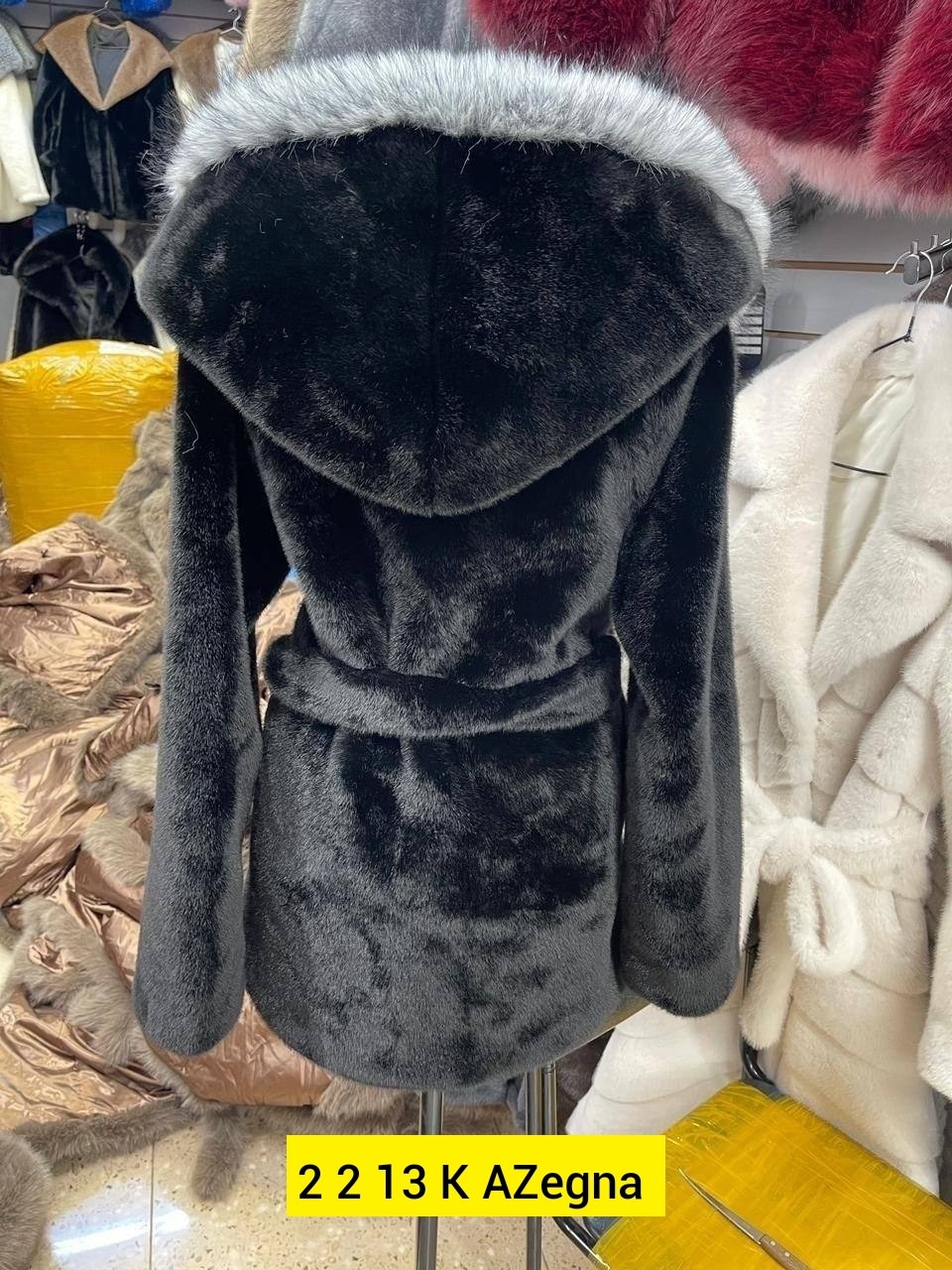 шуба,норковая шуба,шуба из меха норки,шуба норковая с капюшоном,шуба с чернобуркой воротником