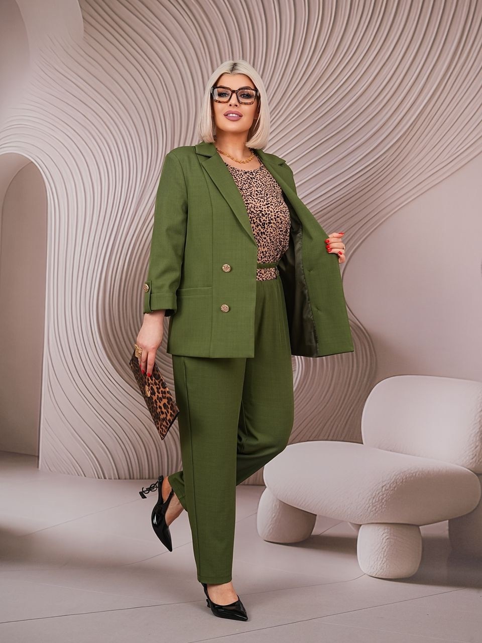брючный костюм женский,костюм женский тройка,элегантный костюм,брючный костюм женский be trendy,женский классический брючный костюм двойка