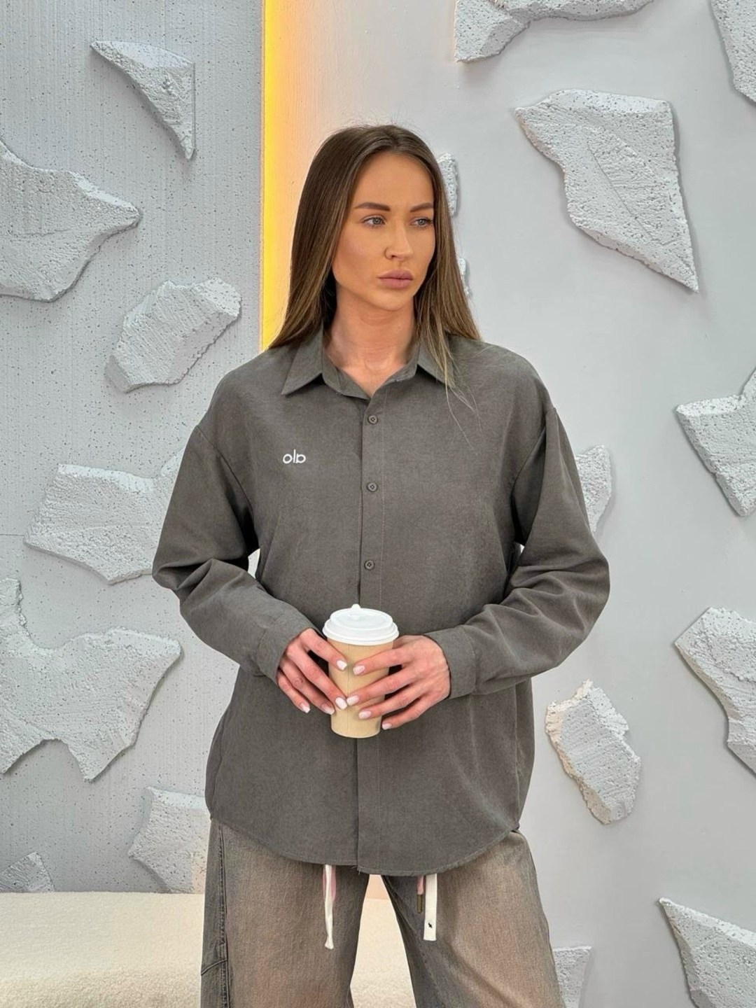 рубашка вельветовая оверсайз feel fine,вельветовая рубашка,женская вельветовая рубашка,рубашка вельветовая оверсайз,рубашка вельветовая шоколадного оттенка