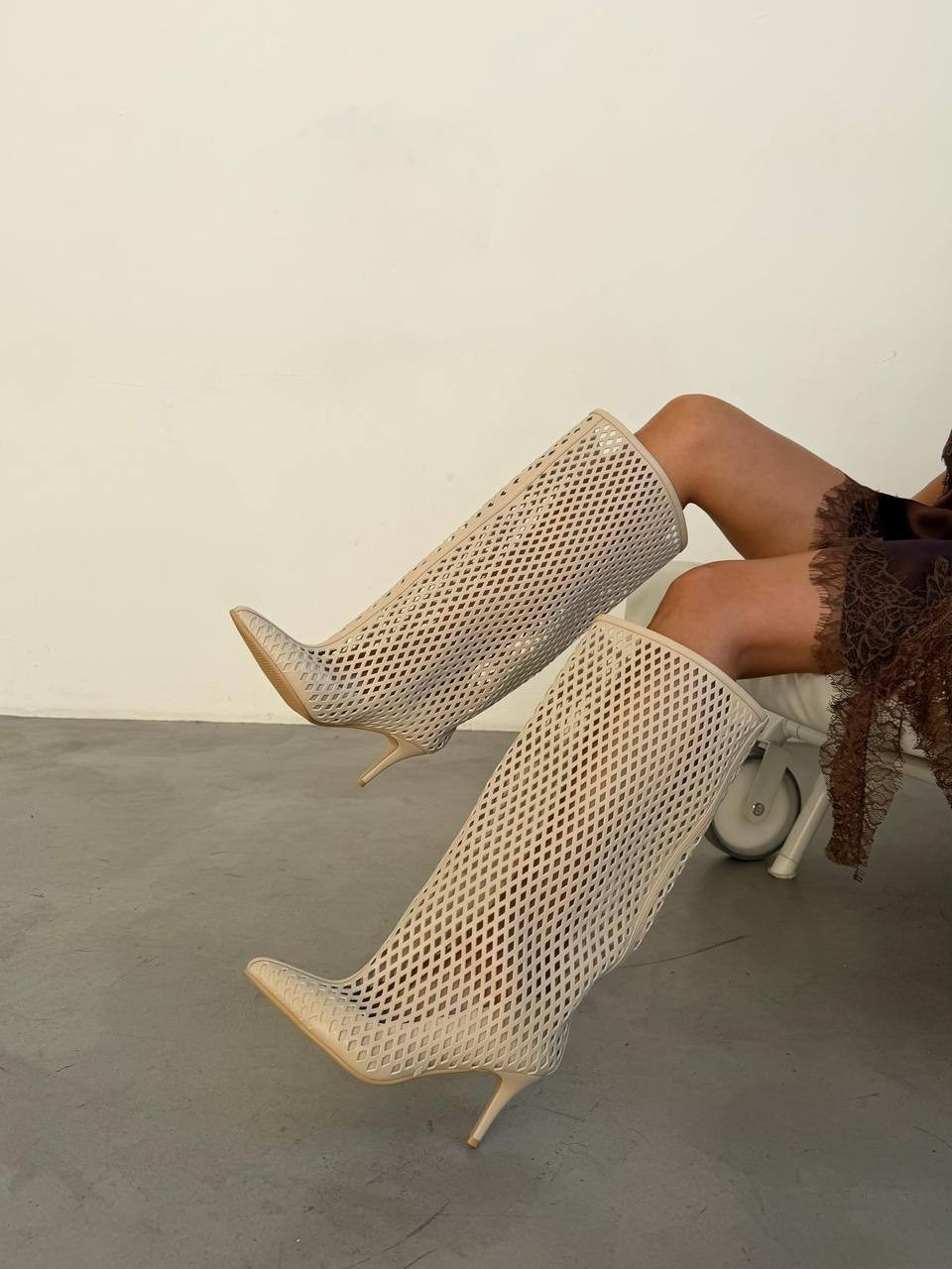 женские сапоги,женская ,сапоги летние,высокие сапоги,летние сапожки