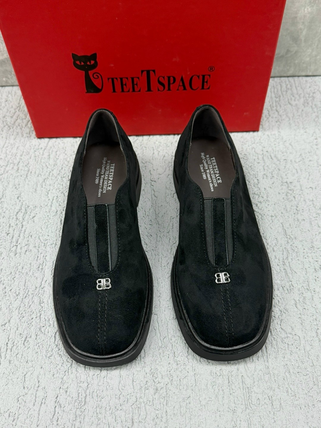 ,женская ,модные лоферы,лоферы замшевые,cesare paciotti замшевые туфли