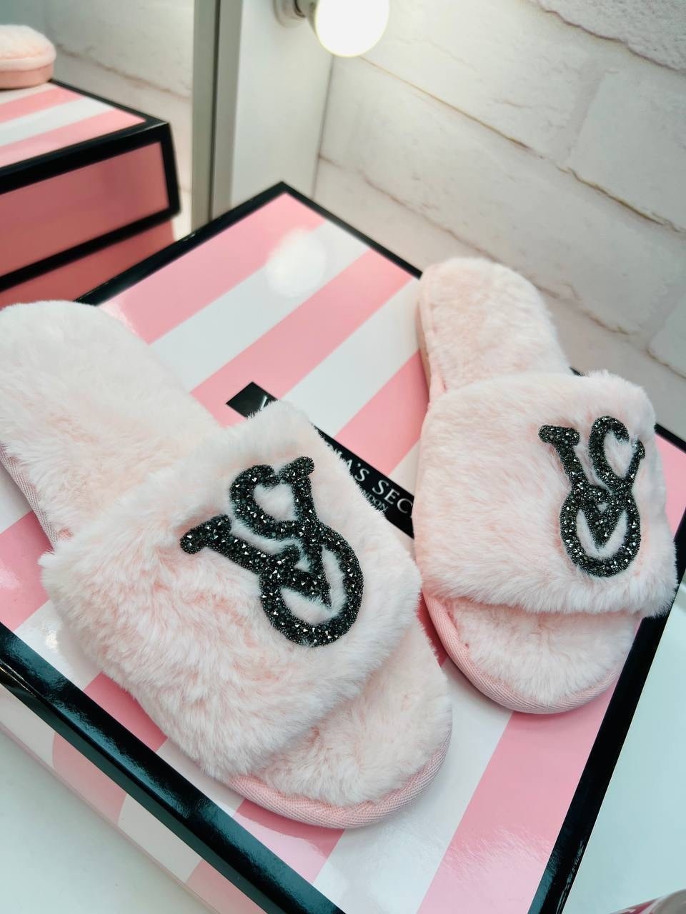 плюшевые женские домашние тапочки,женские домашние тапочки,домашние тапочки,плюшевые домашние тапочки,розовые тапочки