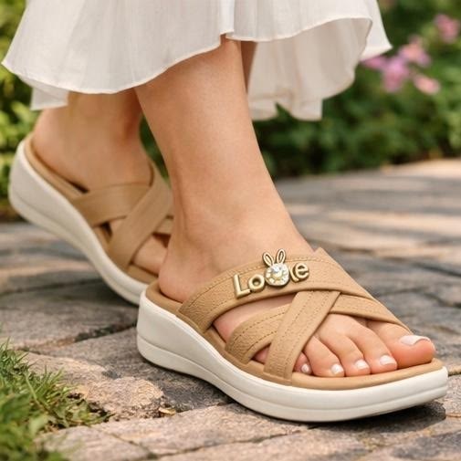 шлепанцы crocs,,crocs crocband platform,шлепанцы женские,крокс сланцы белые