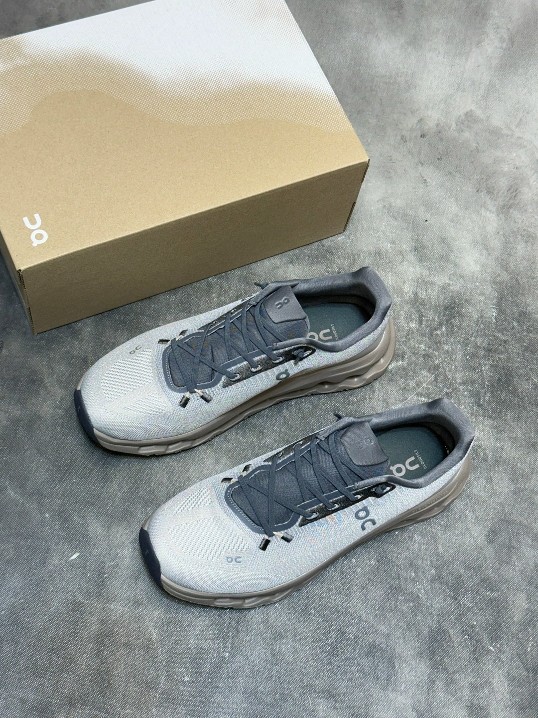 кроссовки cloudmonster бело-серый on,кроссовки,кроссовки cloudtilt on running нейтральный,кроссовки cloudtilt "cinder/sand" on running,кроссовки on