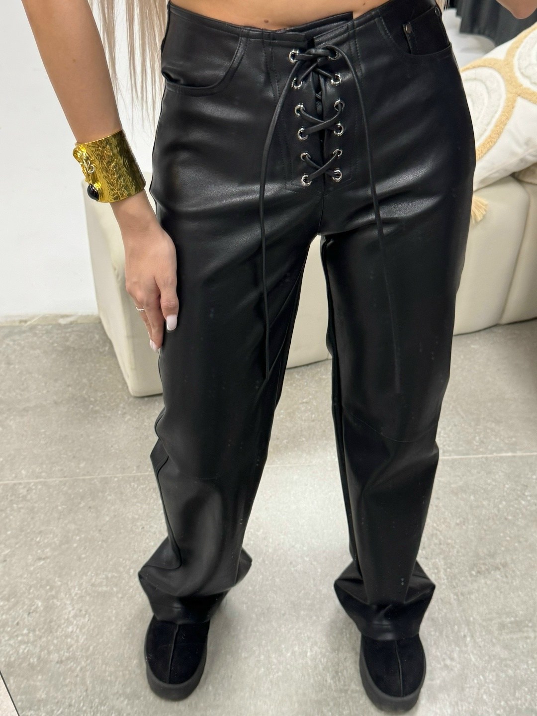 кожаные брюки,штаны кожаные,брюки женские кожаные,кожаные брюки зара,кожаные брюки трубы