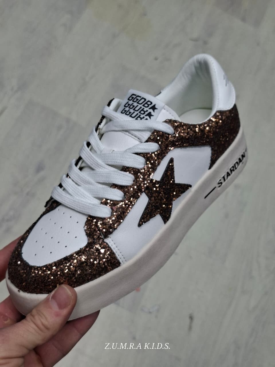 женские кеды,,женская ,кроссовки со звездами,кроссовки женскиe