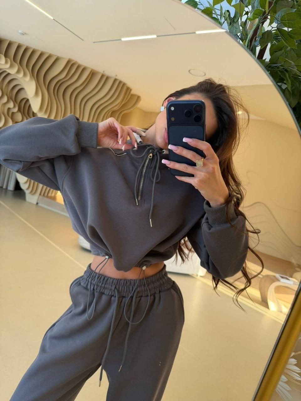 костюм спортивный женский,стильный костюм,костюм спортивный,женский красный костюм miu miu