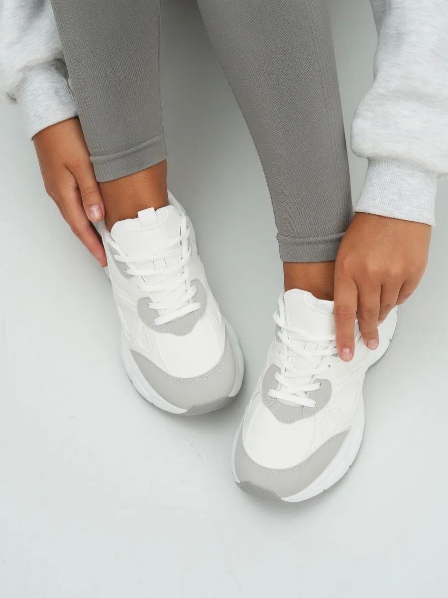 кроссовки женскиe,кроссовки для женщин,белые кроссовки,,кроссовки женские белые