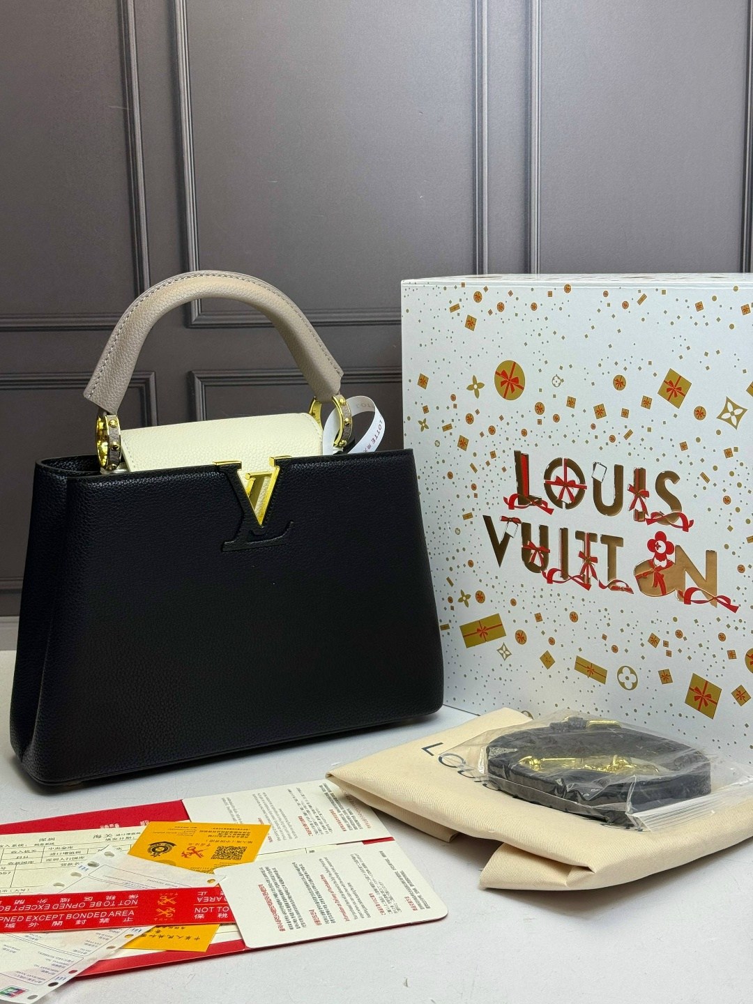 сумка женская louis vuitton,сумка louis vuitton,сумка louis vuitton capucines,louis vuitton сумка на плечо,louis vuitton бежевая кожаная сумка с короткими ручками capucines для женщин