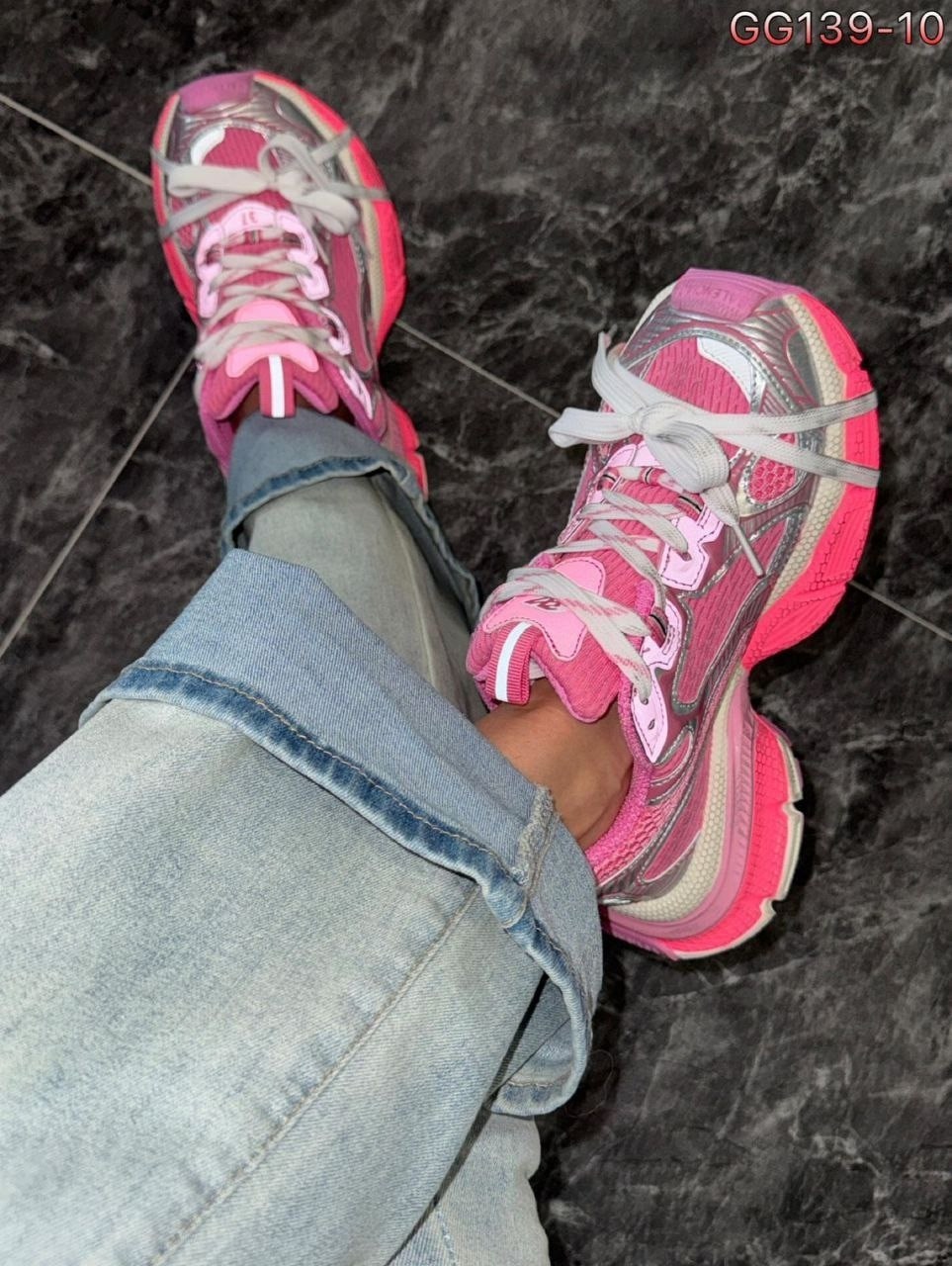 кроссовки женские balenciaga,женские кроссовки balenciaga 3xl серебристые с розовым,balenciaga кроссовки,женские кроссовки balenciaga 3xl серебристые с розовым lm-18153,женские кроссовки