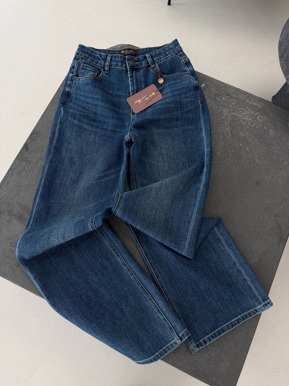 женские джинсы,джинсы,джинсовые брюки,одежда джинсы,узкие джинсы