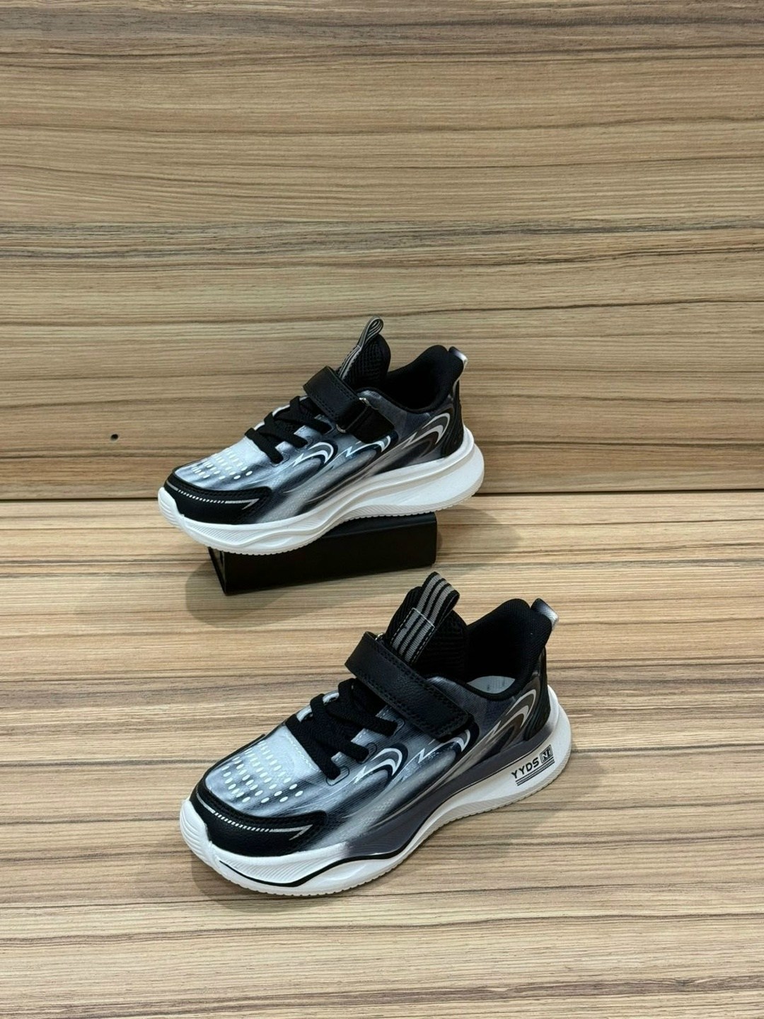 ,детские кроссовки,спортивная ,кроссовка,кроссовки для мальчика