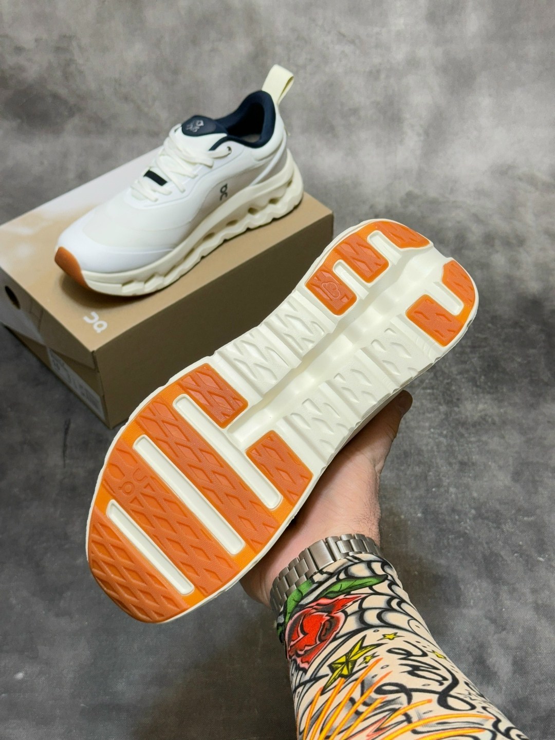 ,кроссовки,беговые кроссовки cloudtilt 2 loewe sand white женские,кроссовки cloudtilt on running нейтральный,спортивные кроссовки