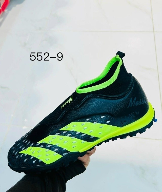 сороконожка для футбола,бутсы футбольные детские сороконожки,футбольные сороконожки,футбольная бутса,футбольная