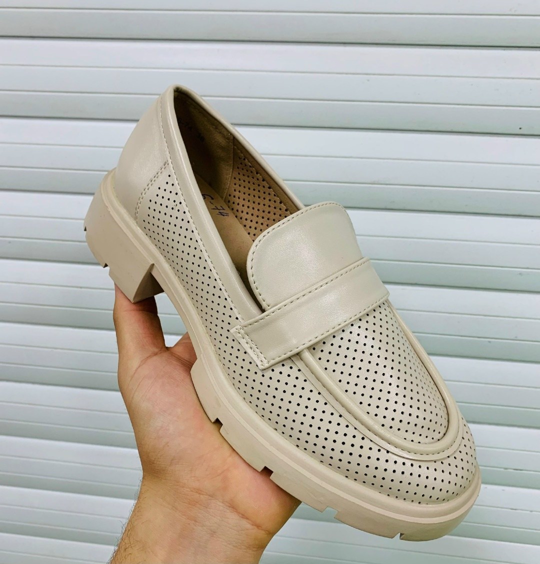 женские лоферы,,лоферы renzoni,модные лоферы,лоферы