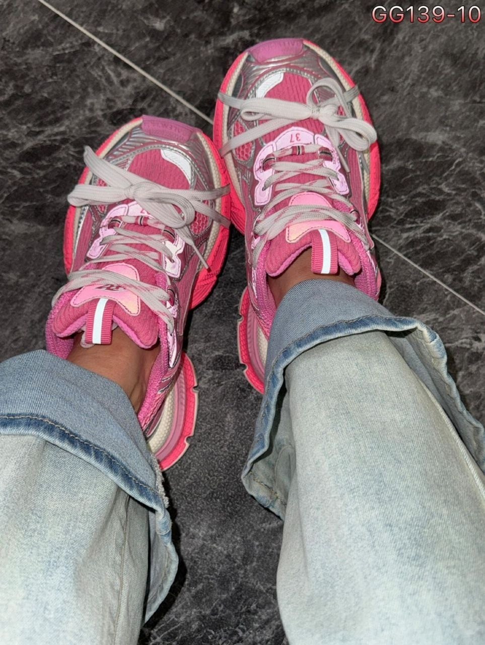 кроссовки женские balenciaga,женские кроссовки balenciaga 3xl серебристые с розовым,balenciaga кроссовки,женские кроссовки balenciaga 3xl серебристые с розовым lm-18153,женские кроссовки