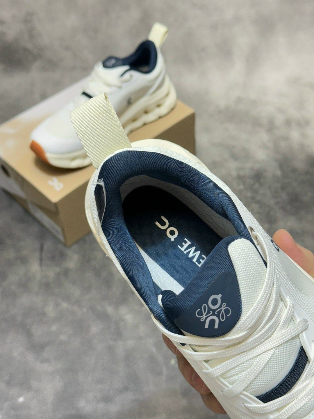 ,кроссовки,беговые кроссовки cloudtilt 2 loewe sand white женские,кроссовки cloudtilt on running нейтральный,спортивные кроссовки