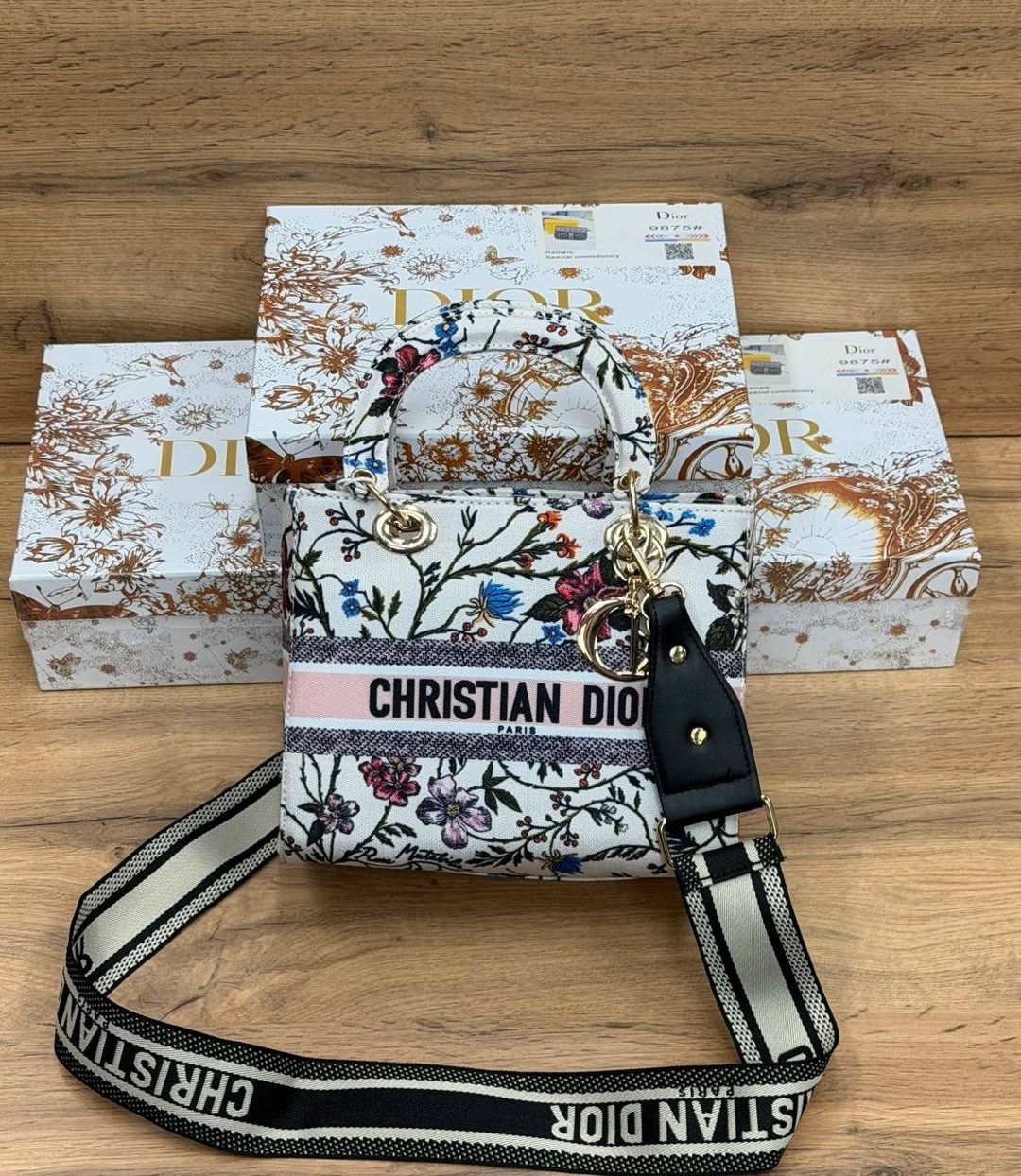 тканевая сумка christian dior,сумка женская christian dior,dior сумка,сумка christian dior,сумка christian dior lady текстиль