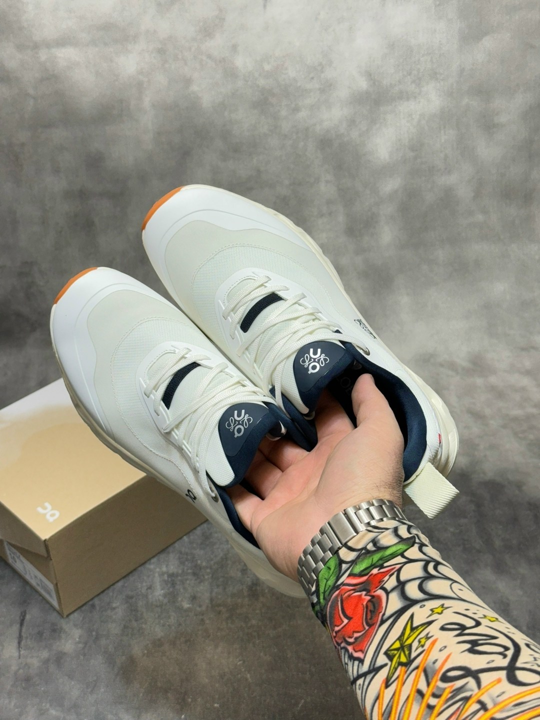 ,кроссовки,беговые кроссовки cloudtilt 2 loewe sand white женские,кроссовки cloudtilt on running нейтральный,спортивные кроссовки