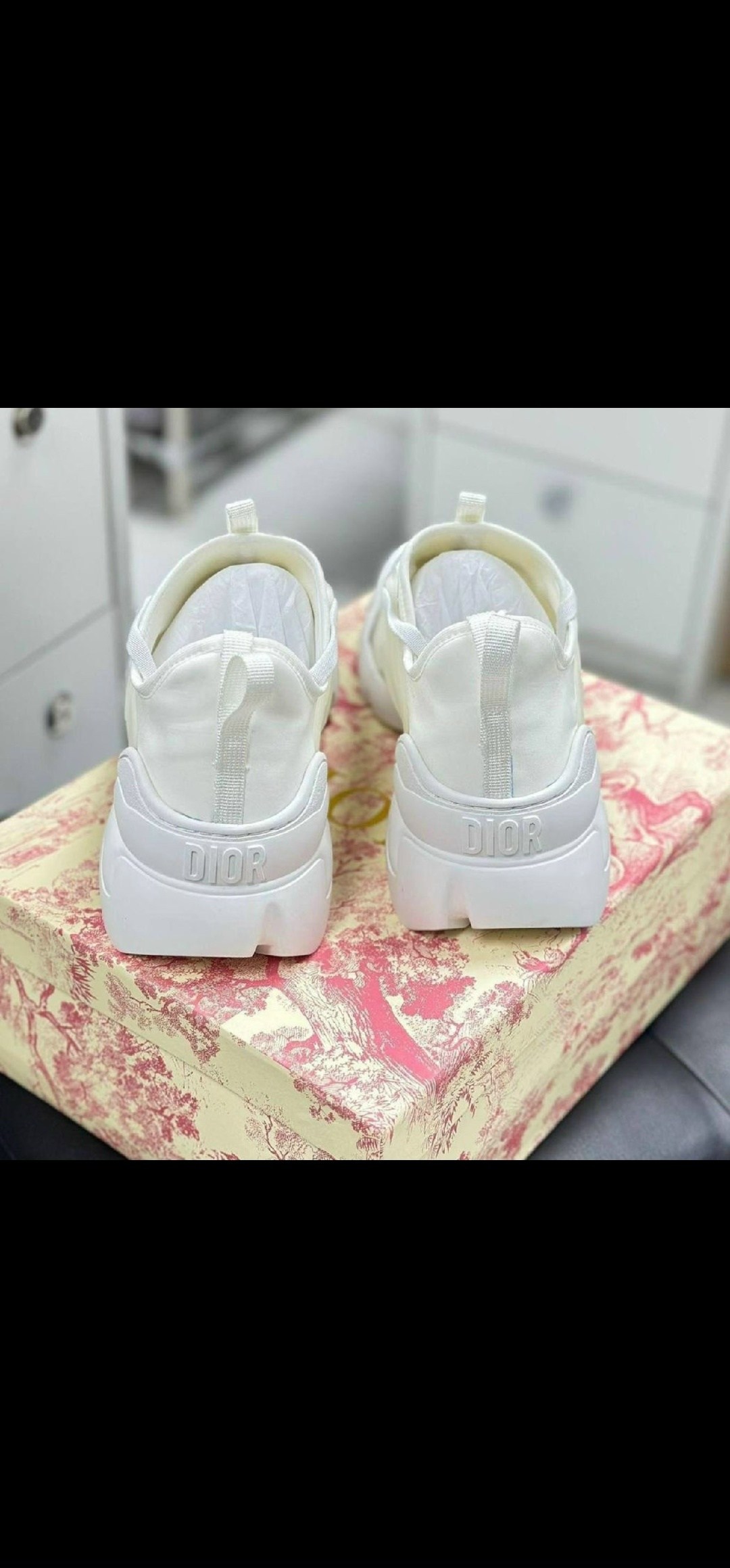 dior кроссовки,кроссовки диор,кроссовки кристиан диор,кроссовки christian dior,диор кроссовки женские