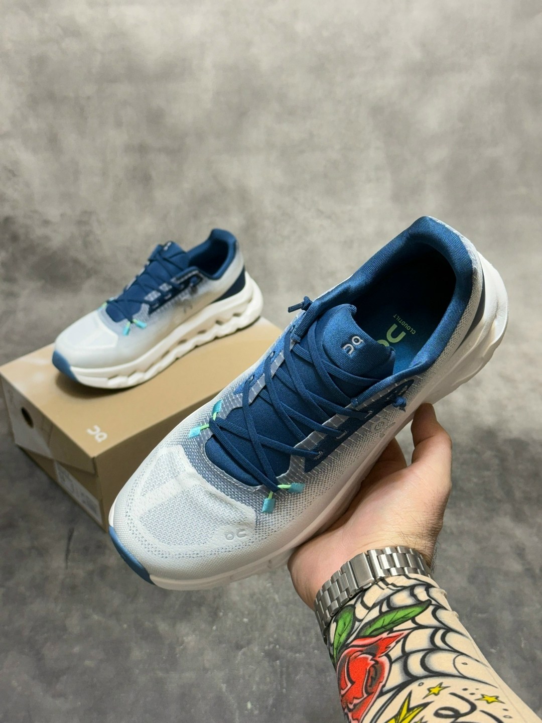 кроссовки,спортивные кроссовки,спортивная ,кроссовка,кроссовки on