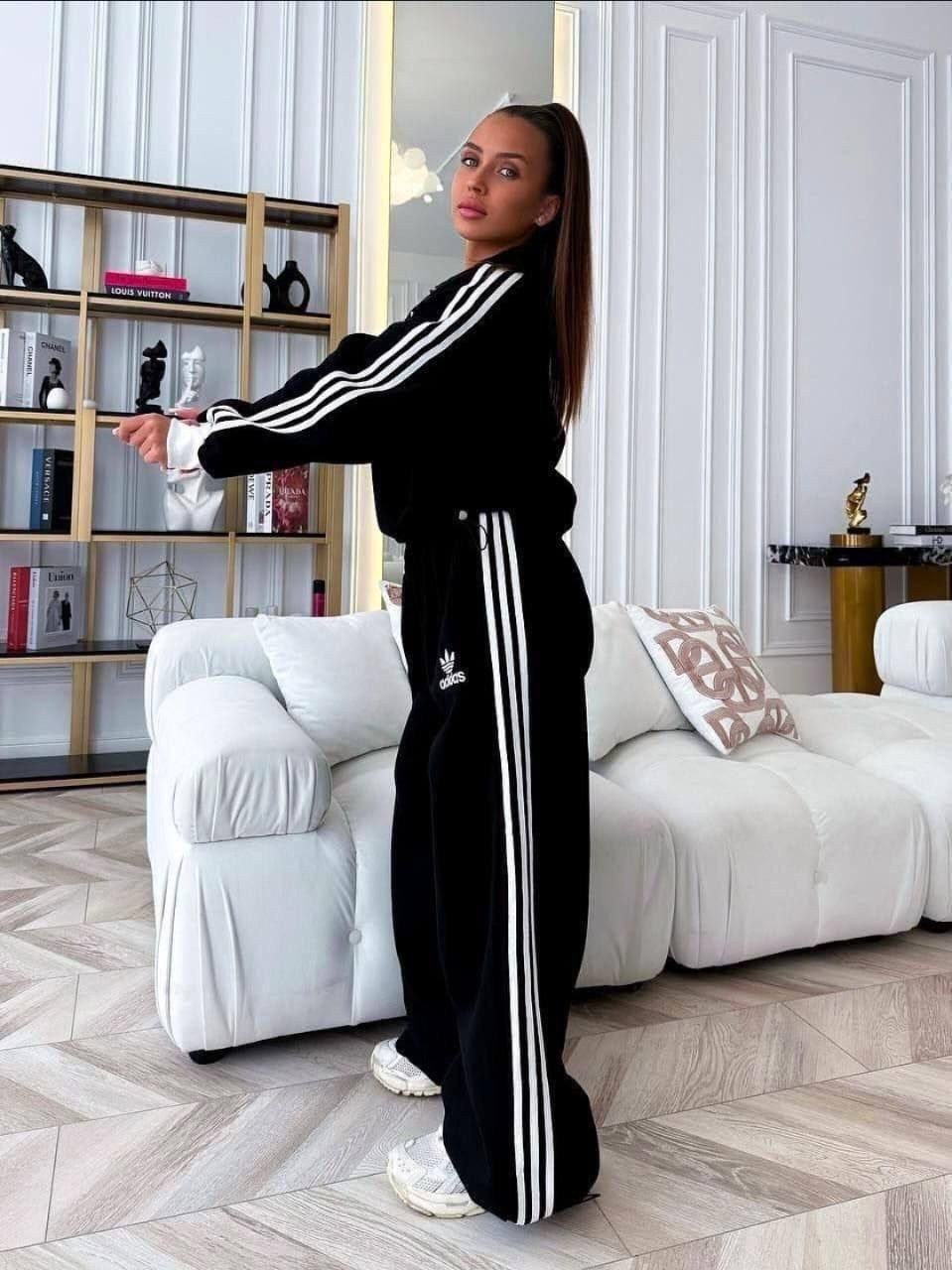 спортивный костюм адидас красный женский,красный женский спортивный костюм adidas,костюм спортивный,костюм адидас,спортивный костюм adidas женский