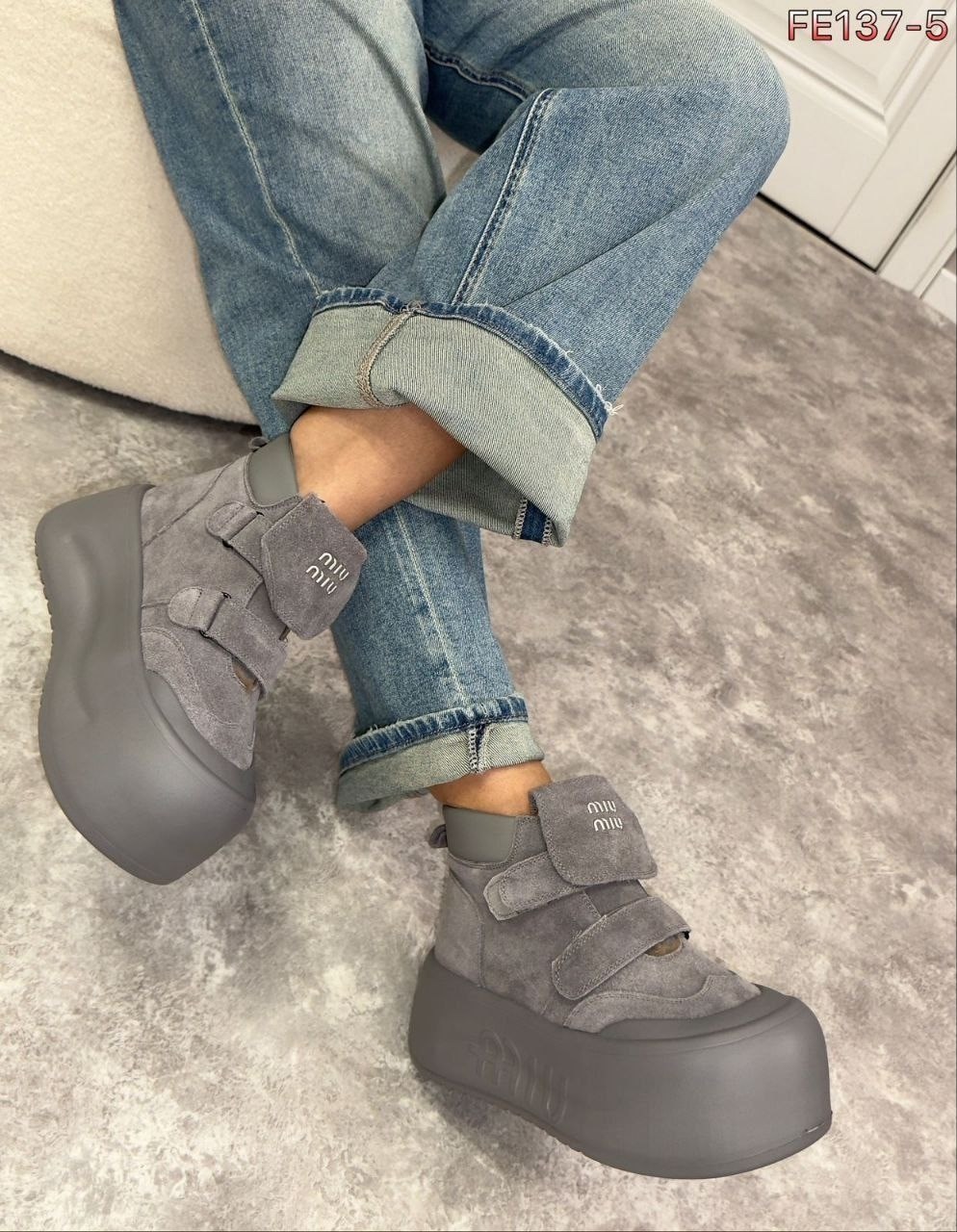 , женская,угги женские,женские ботинки,стильные женские кроссовки