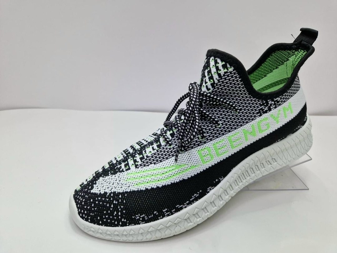 мужские кроссовки,кроссовка мужской,,спортивная ,кроссовки изики