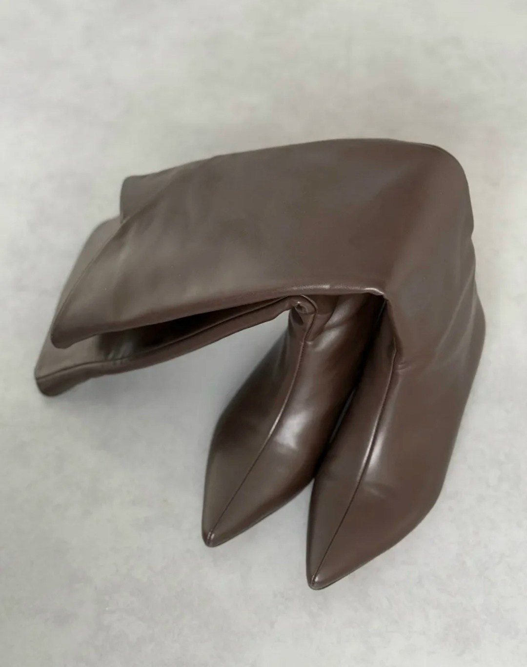 сапоги трубы на шпильке весенние ango shoes,сапоги модные,высокие сапоги,сапоги,сапоги демисезонные на маленьком каблуке gh collection