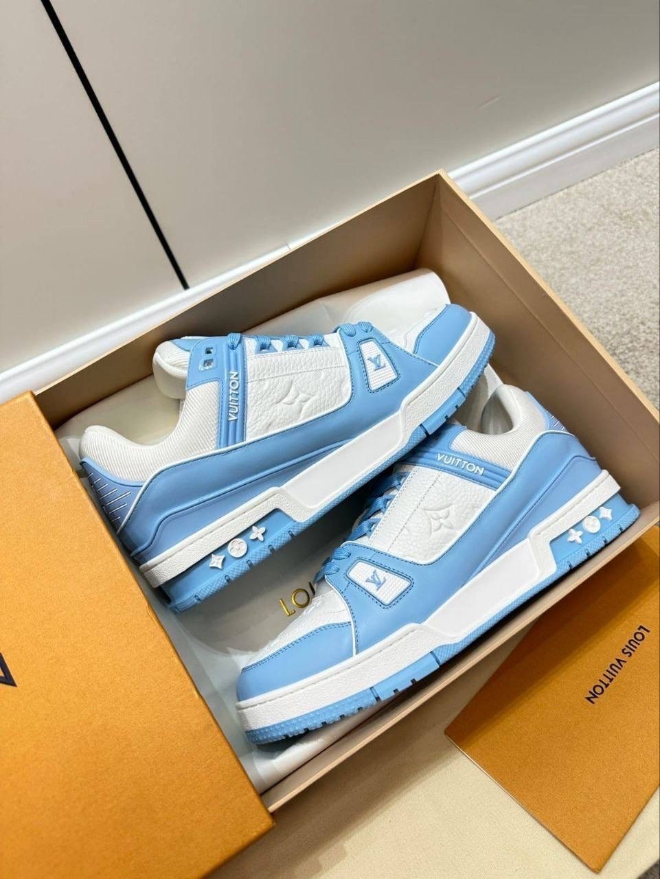 кроссовки louis vuitton trainer,луи виттон кроссовки голубые,кроссовки луи виттон женские,louis vuitton кроссовки,кеды луи виттон