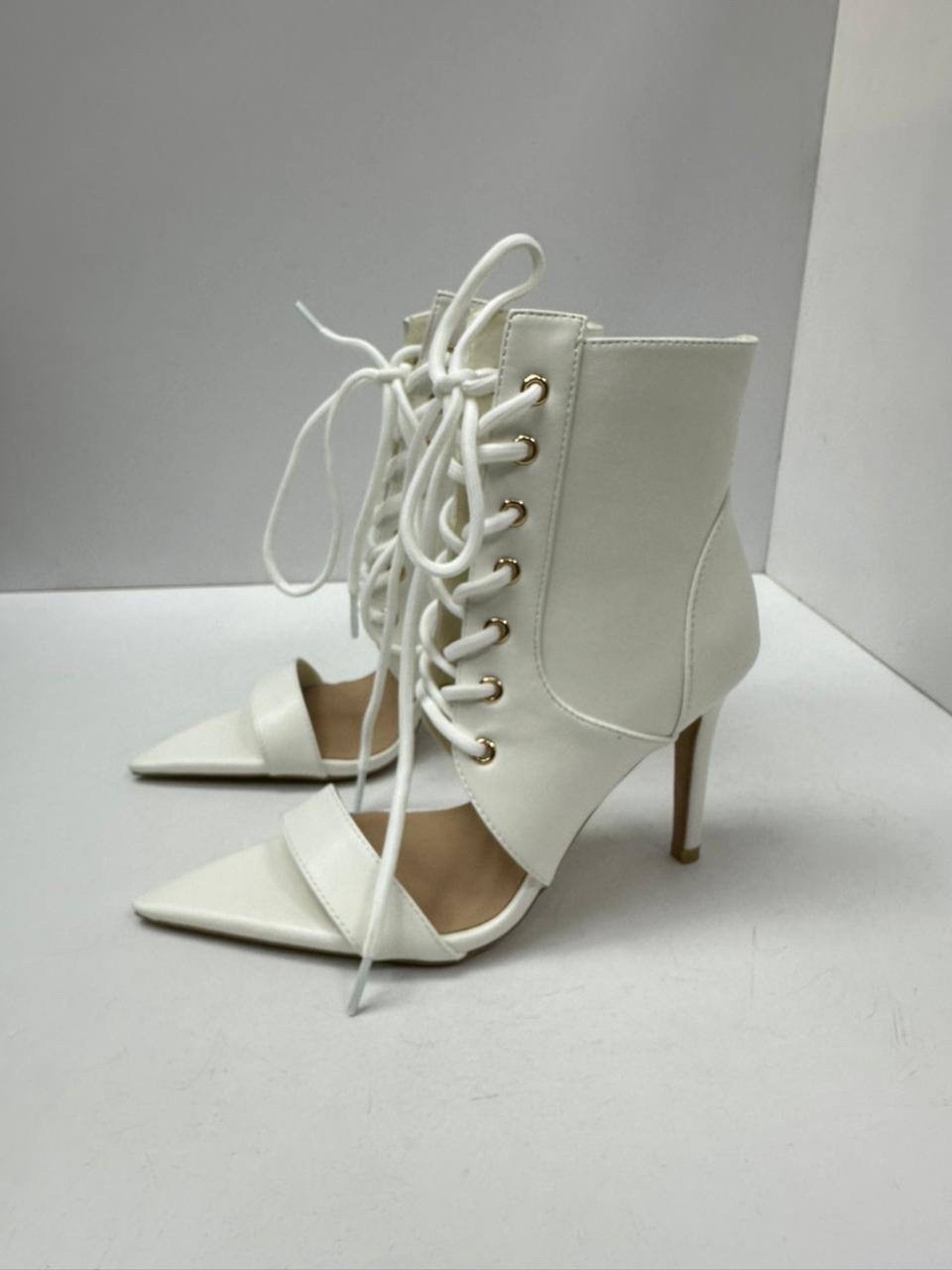 ботильоны женские,ботильоны на шнуровке,ботильоны высокие,женская ,ботильоны на шпильках