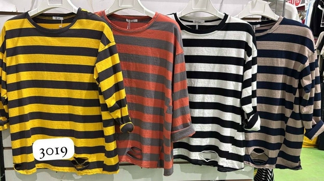 полосатая футболка с длинными рукавами,футболка женская в полоску оверсайз,футболка с длинным рукавом в полоску,футболка в полоску,свитшот в полоску