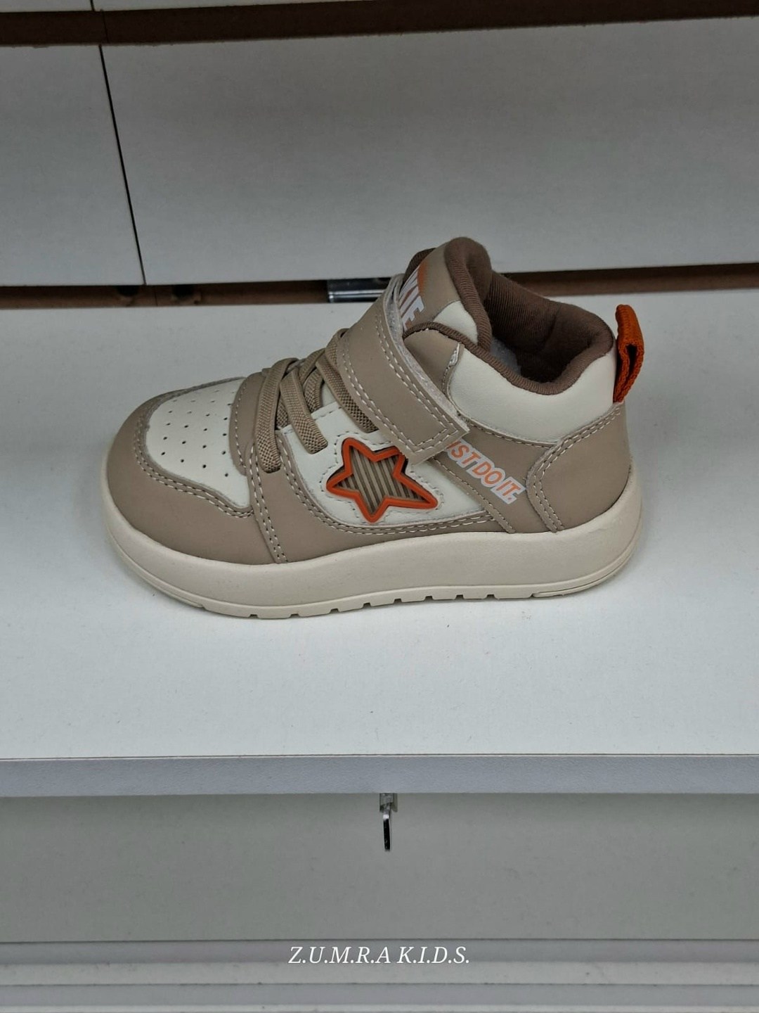 детская ,ботинки для мальчика,,кроссовки,детские кроссовки