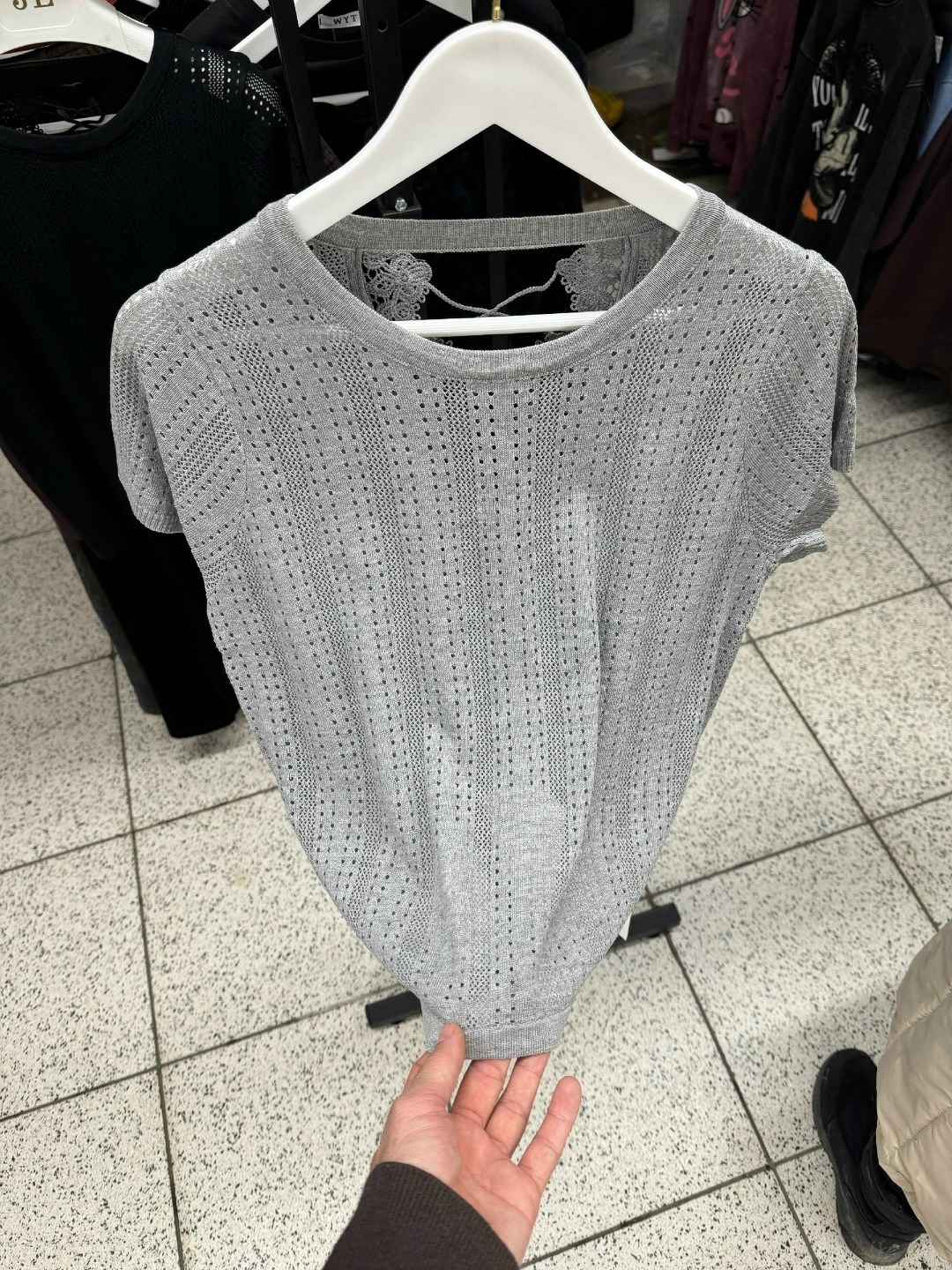 женская кофта,вязаные свитера,свитер женский вязаный,майка вязаная,свитер женский