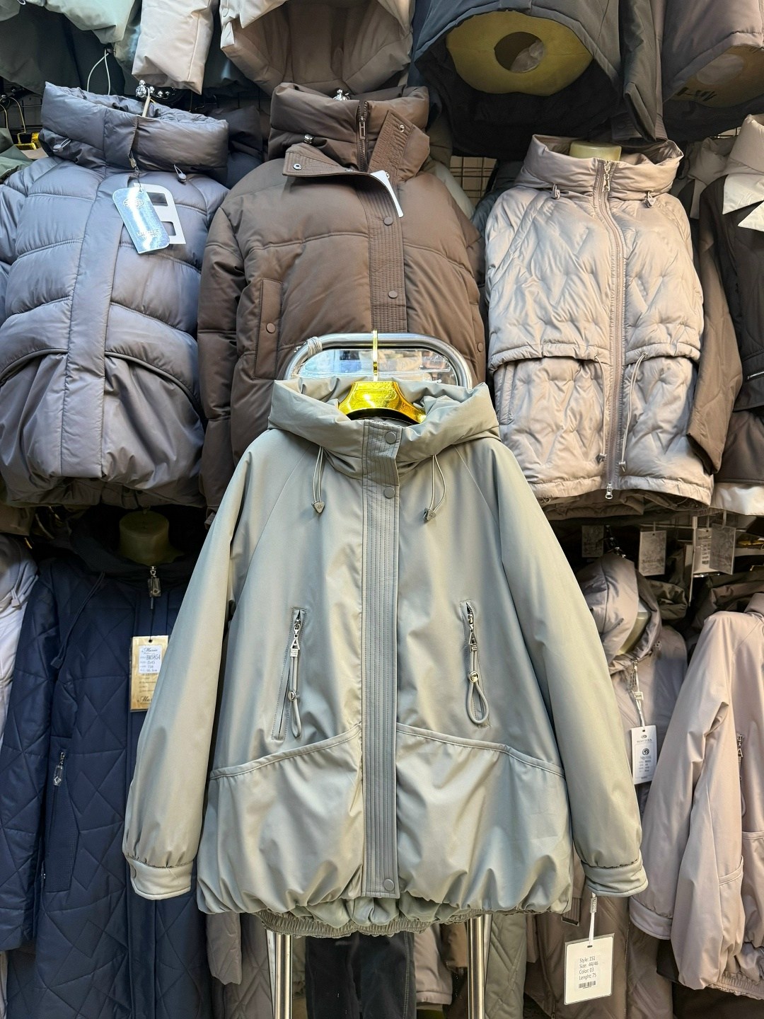 куртка оверсайз с капюшоном aleostyle 319146666,женская демисезонная куртка,куртка демисезонная,куртка женская,куртка женская зимняя