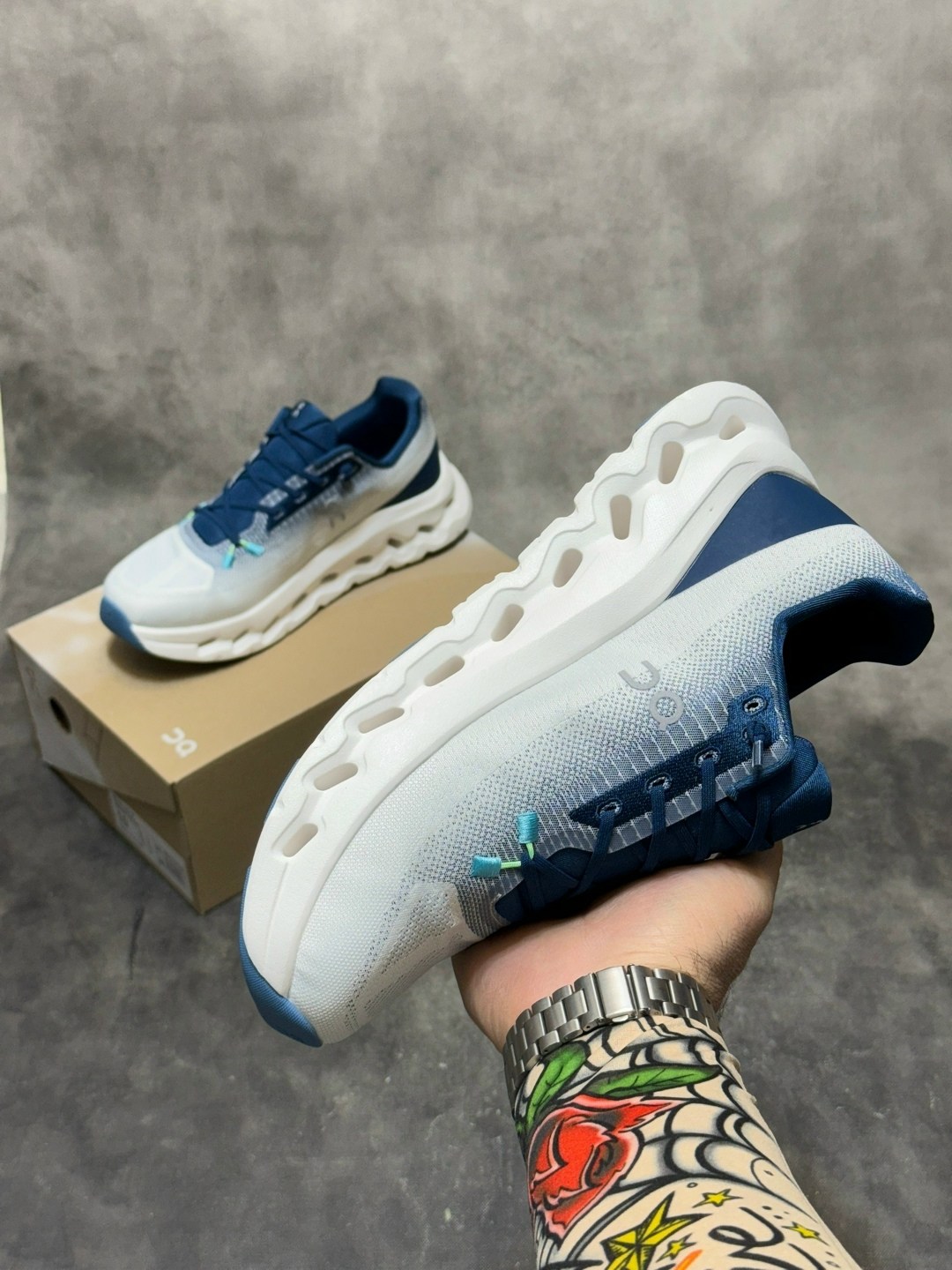 кроссовки,спортивные кроссовки,спортивная ,кроссовка,кроссовки on