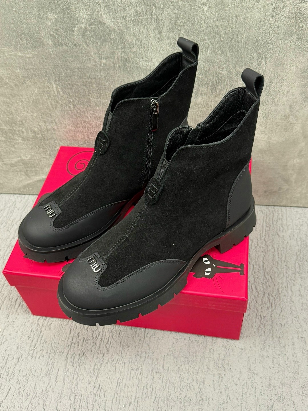 ,женские ботинки,женская ,ботинки модные,стильная