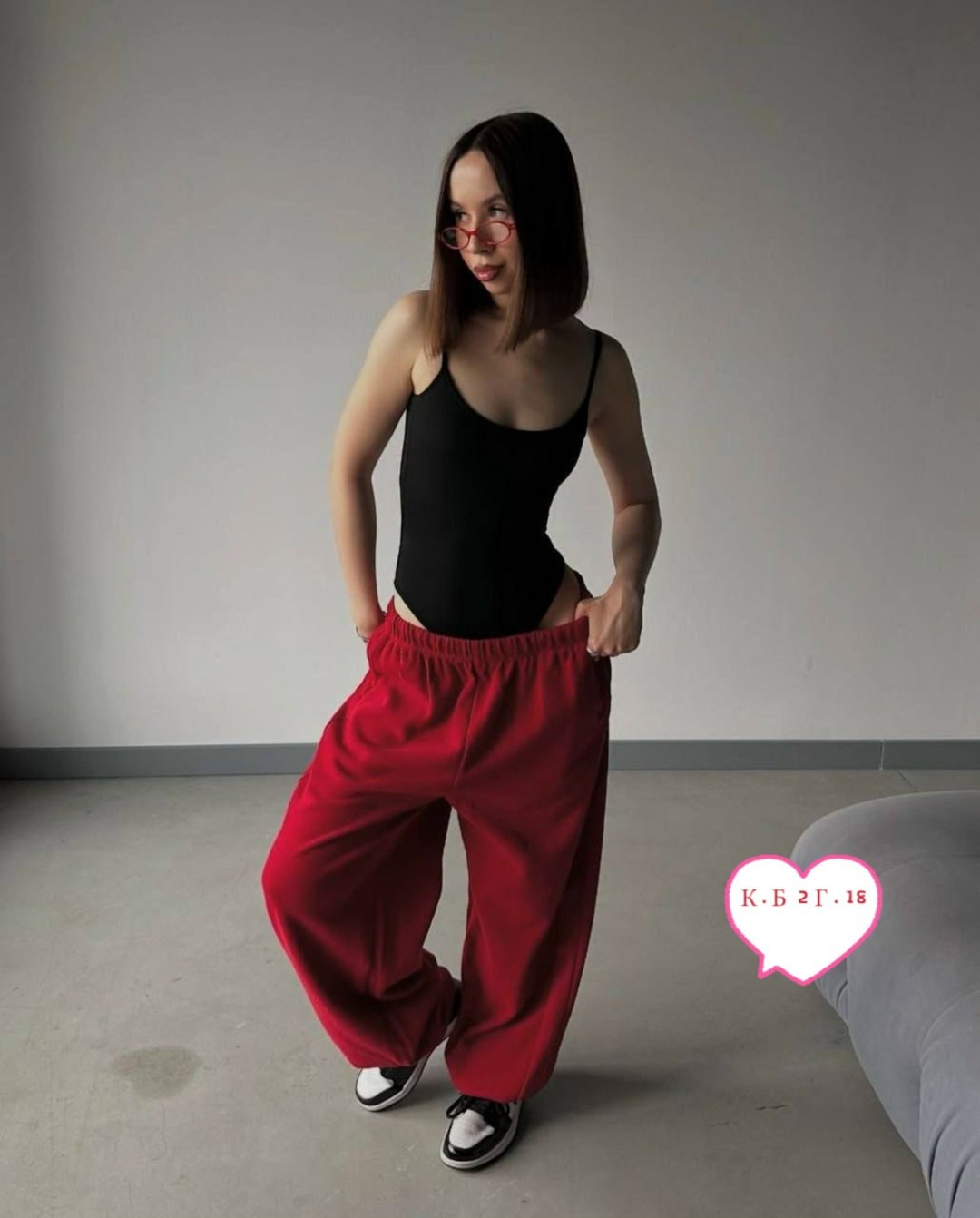 спортивные штаны на флисе для девушек,спортивные широкие брюки,штаны спортивные,спортивные трендовые штаны двухнитка с кулиской,штаны широкие