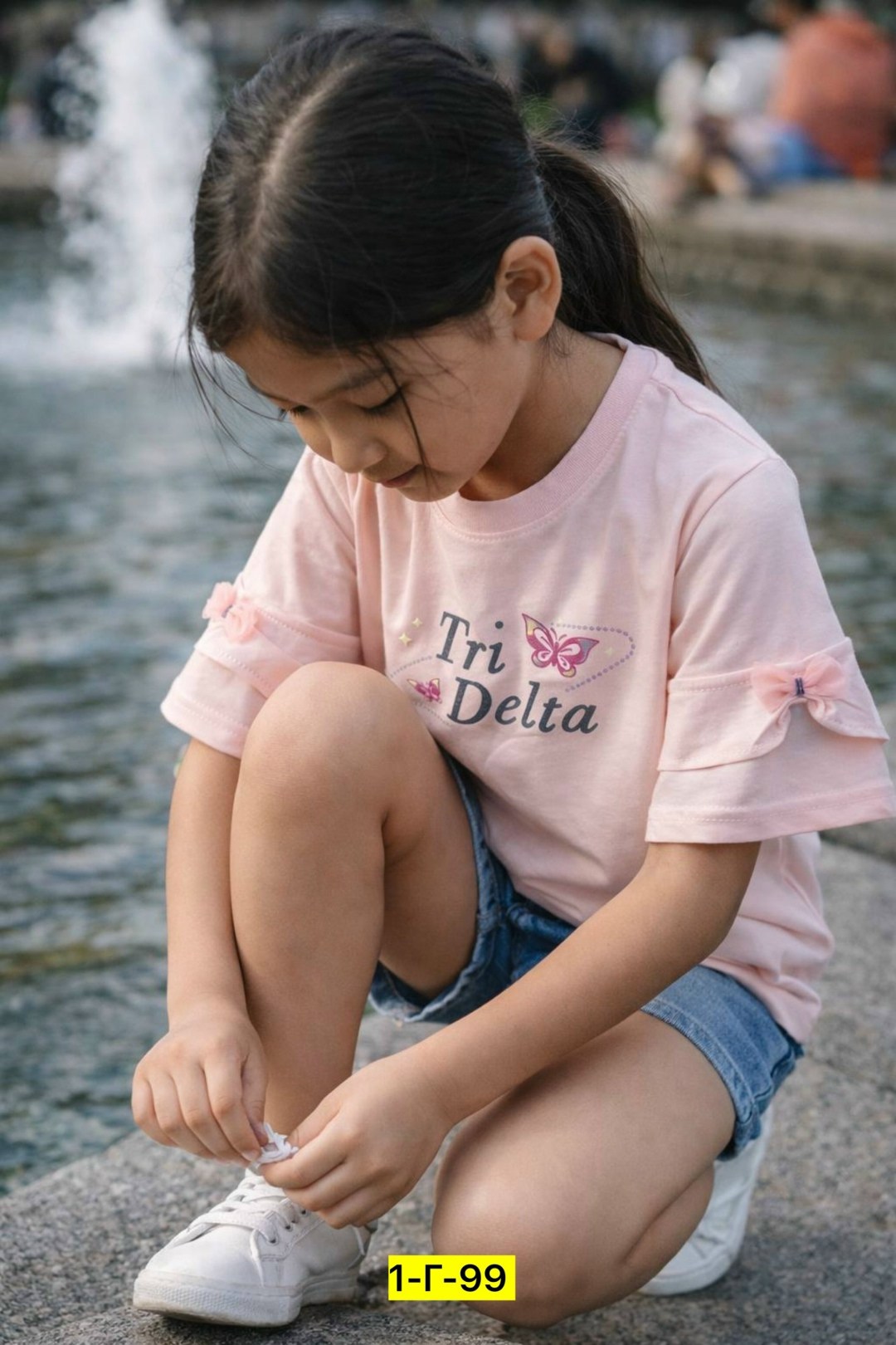 девочка,детей,девочка у реки,маленькая девочка на речке,маленькая девочка