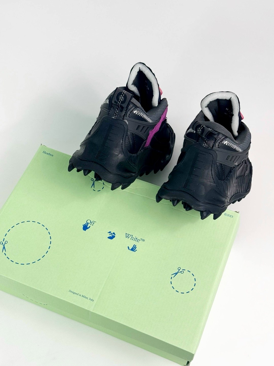 черные кроссовки odsy 1000 off-white,кроссовки off-white ods 1000 black grey fuchsia,кроссовки off-white wmns ods 1000 black grey,кроссовки off-white odsy-1000,кроссовки odsy на шнуровке off-white чер