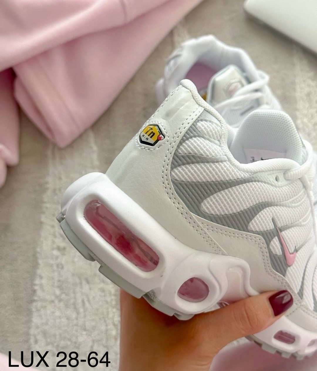 кроссовки спортивные air max tn plus nike,кроссовки летние спортивные nike air max tn plus,кроссовки женские air max tn plus nike,кроссовки air max tn plus nike,кроссовки спортивные air max plus nike