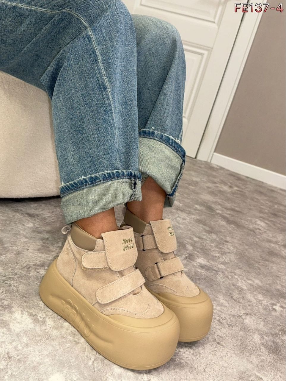 ,женские зимние ботинки на платформе,женские зимние плюшевые ботинки на платформе,угги женские,угги короткие зимние ботинки на платформе