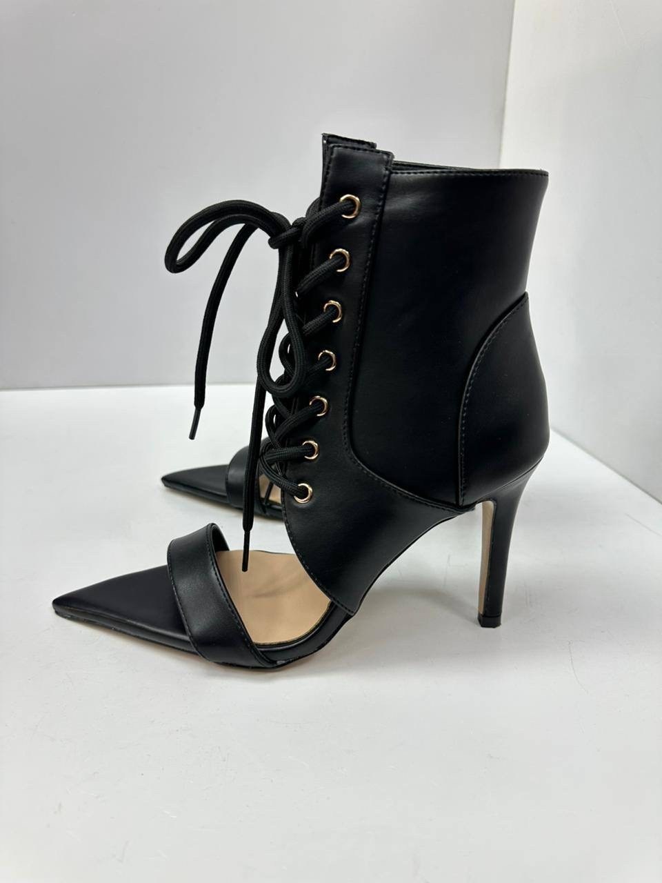 ботильоны женские,ботильоны на шнуровке,ботильоны высокие,женская ,ботильоны на шпильках