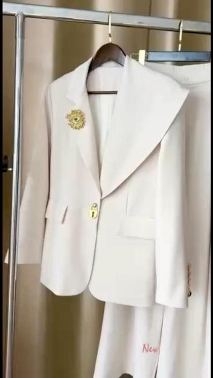 стильные костюмы,женский костюм,брючные женские костюмы,женские деловые костюмы,брючный костюм деловой