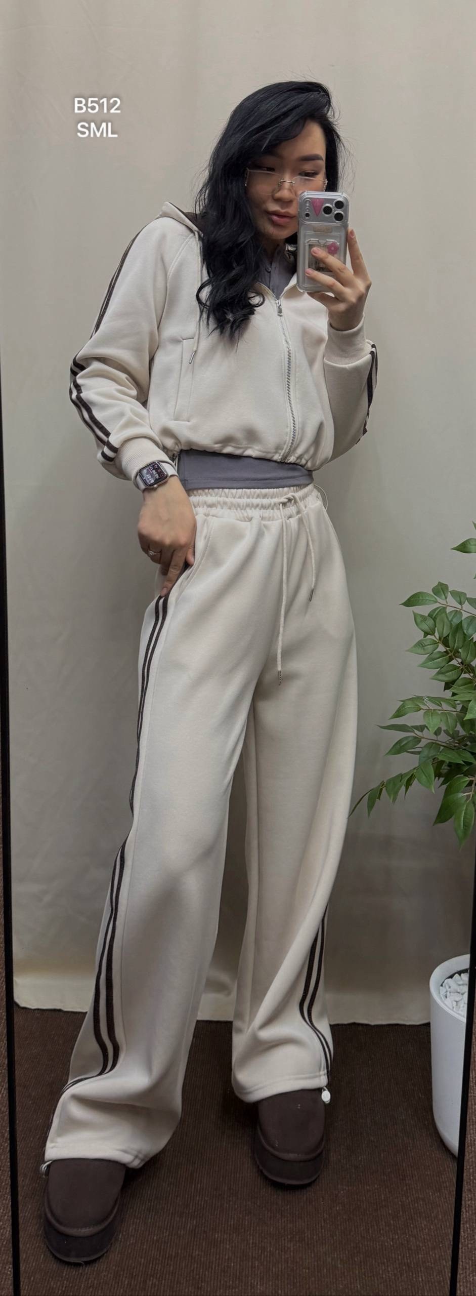 повседневный спортивный костюм,спортивные костюмы женские,спортивный костюм стильный,костюм спортивный,спортивный костюм для женщин