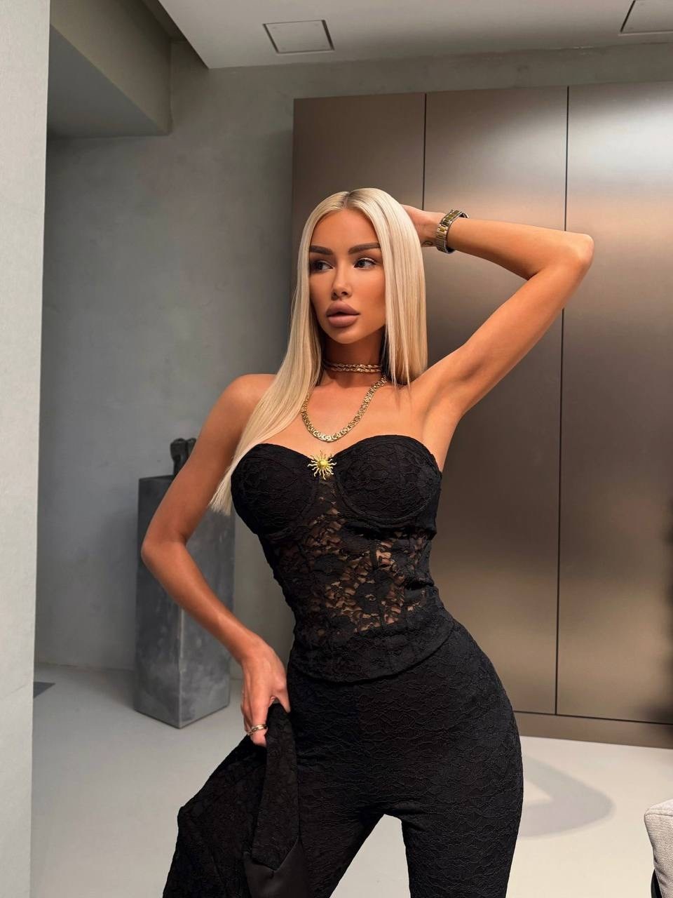 брючный костюм,женские костюмы,черный костюм женский,жакет,гипюровый костюм