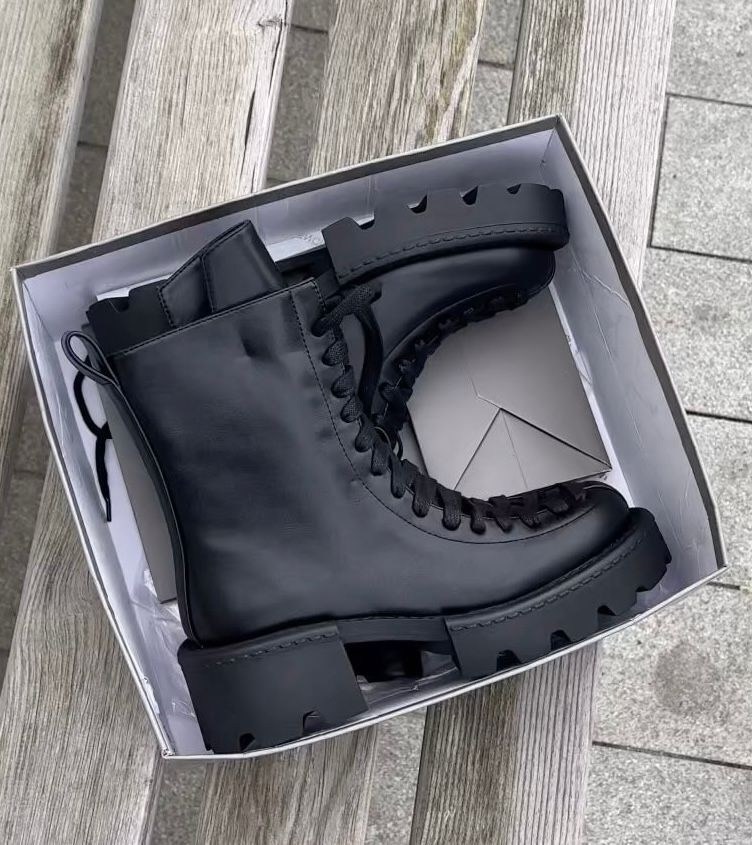 ,женские ботинки,ботинки баленсиага трактор,ботинки женские черные,модные ботинки