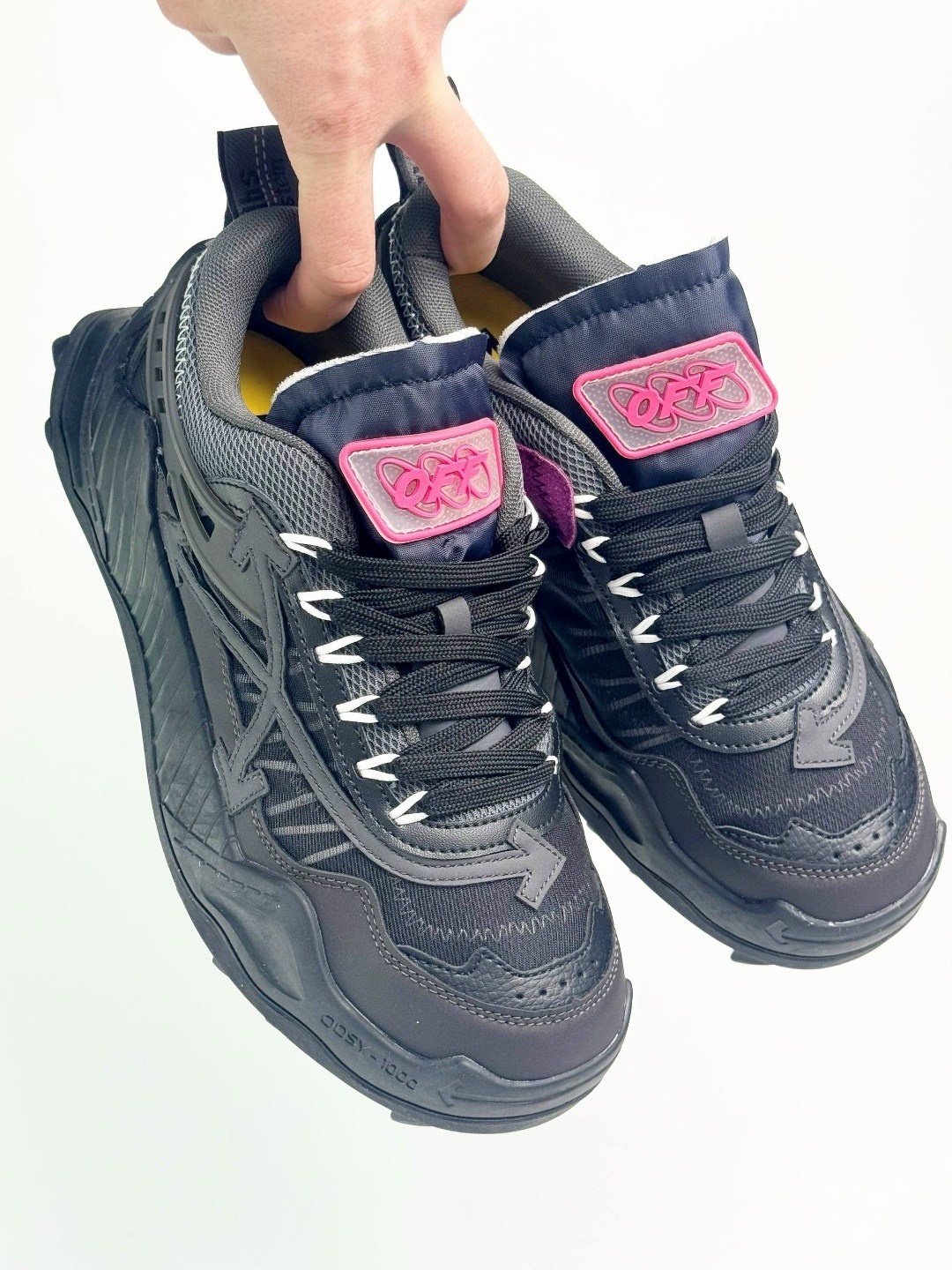 черные кроссовки odsy 1000 off-white,кроссовки off-white ods 1000 black grey fuchsia,кроссовки off-white wmns ods 1000 black grey,кроссовки off-white odsy-1000,кроссовки odsy на шнуровке off-white чер